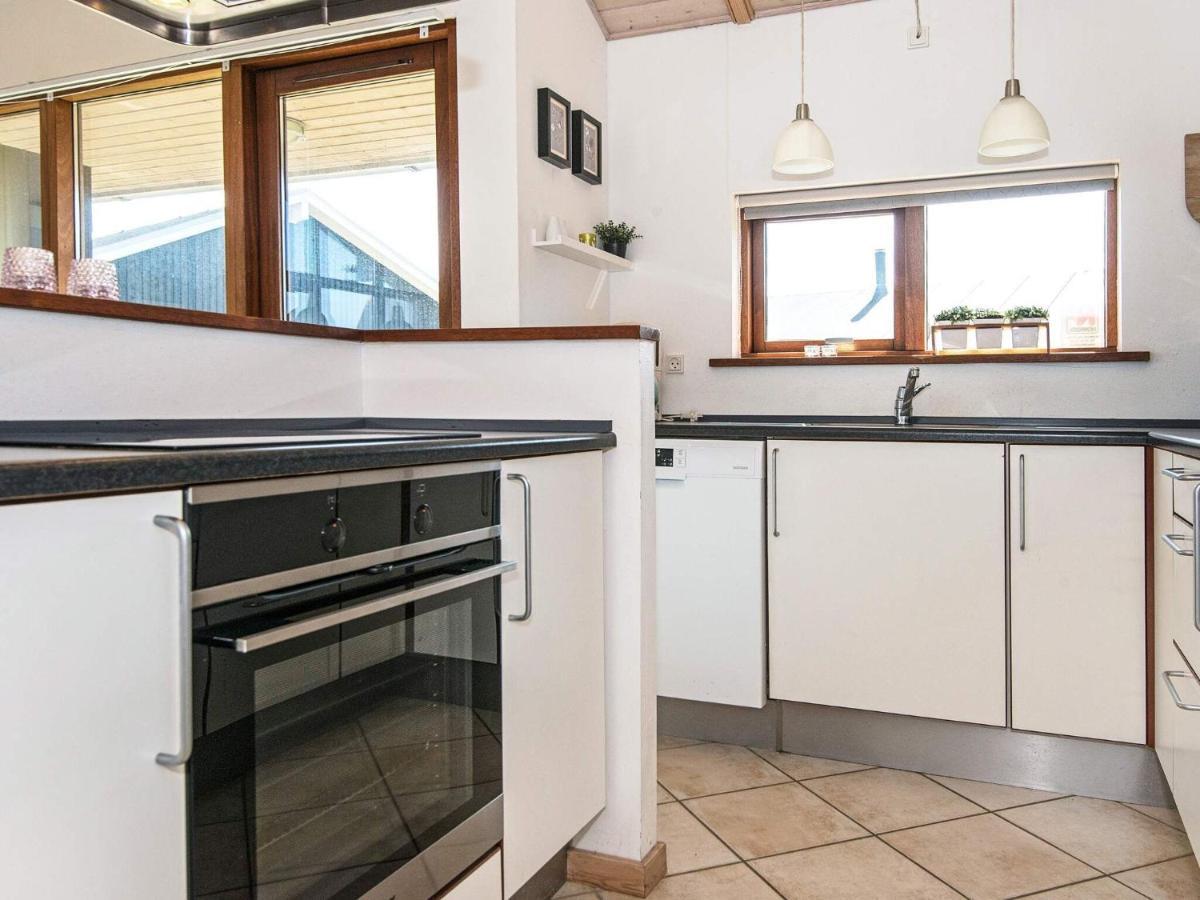 8 Person Holiday Home In Ulfborg Exterior photo